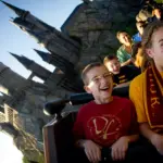 Divers&atilde;o na montanha-russa do Harry Potter no Islands of Adventure em Orlando