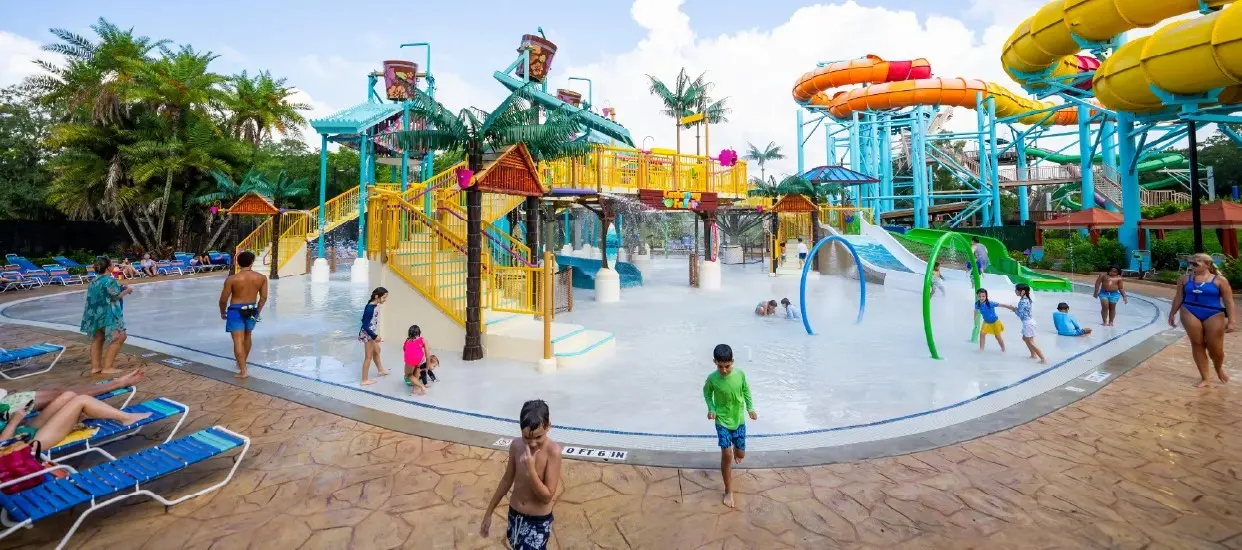 Castaway Falls no Adventure Island