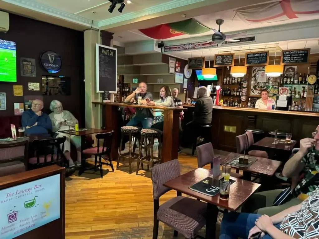 The Lounge Bar