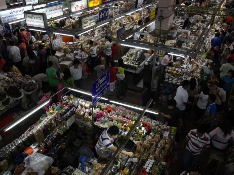 Mercado Warorot em Chiang Mai