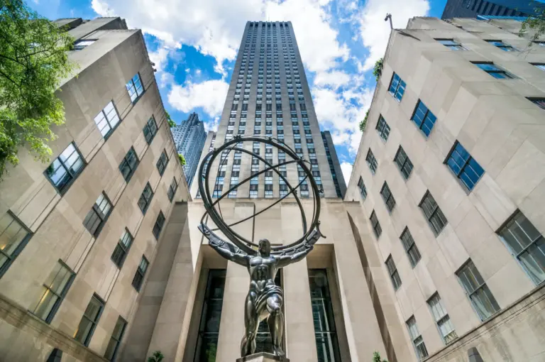 Fachada do Rockefeller Center em Nova York