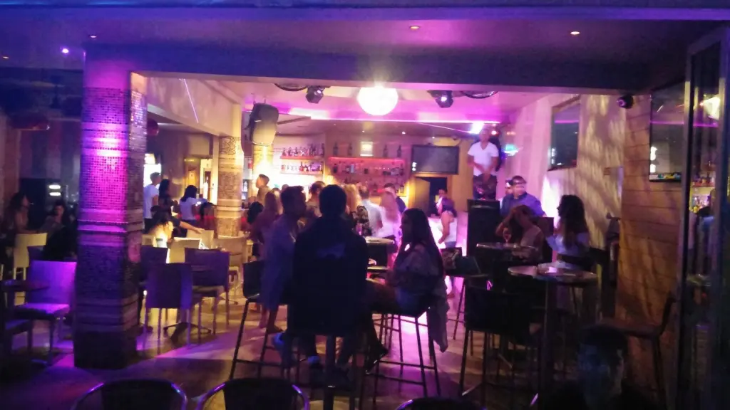 Moonlight Bar