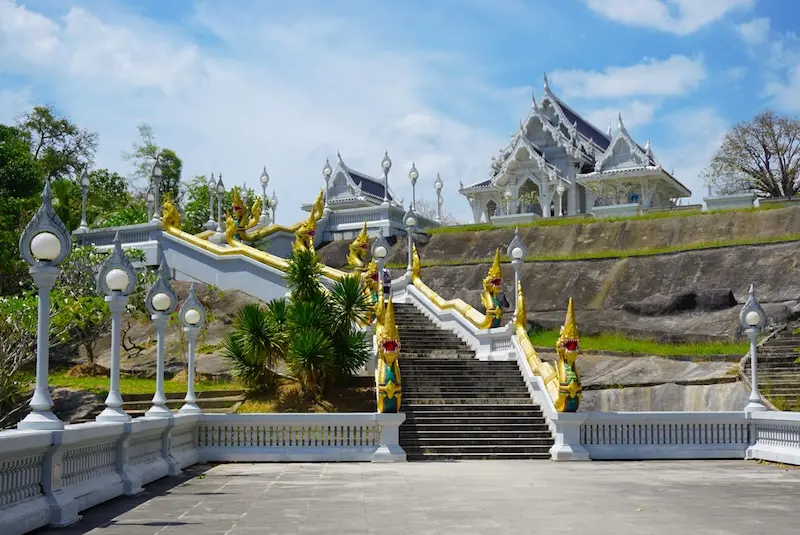 Wat Kaew Korawaram em Krabi