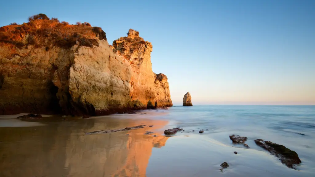 Praia dos Três Irmãos