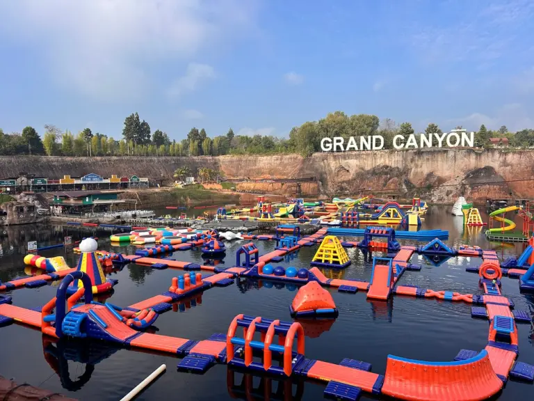 Parque aquático Grand Canyon em Chiang Mai