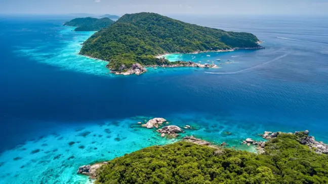 Passeio de barco às Ilhas Similan desde Phuket