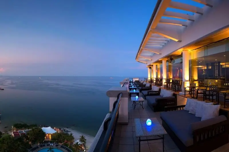 White Lotus Skybar em Hua Hin