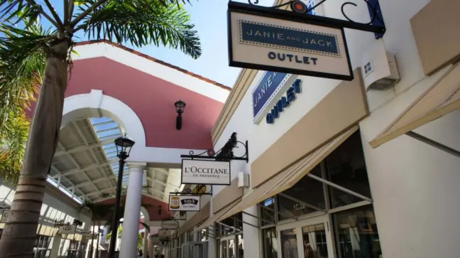 Compras no Premium Outlets International Drive em Orlando