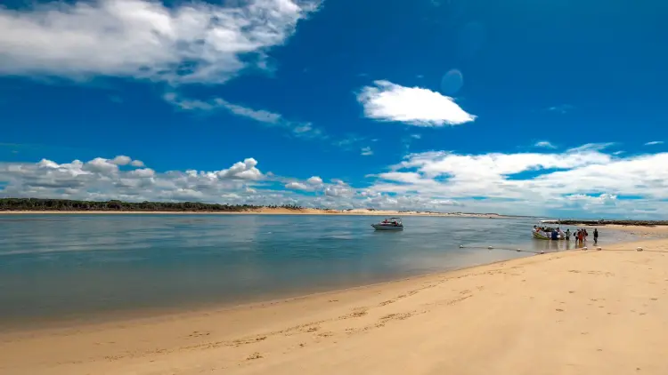 Passeio de lancha de Pipa para Baía dos Golfinhos