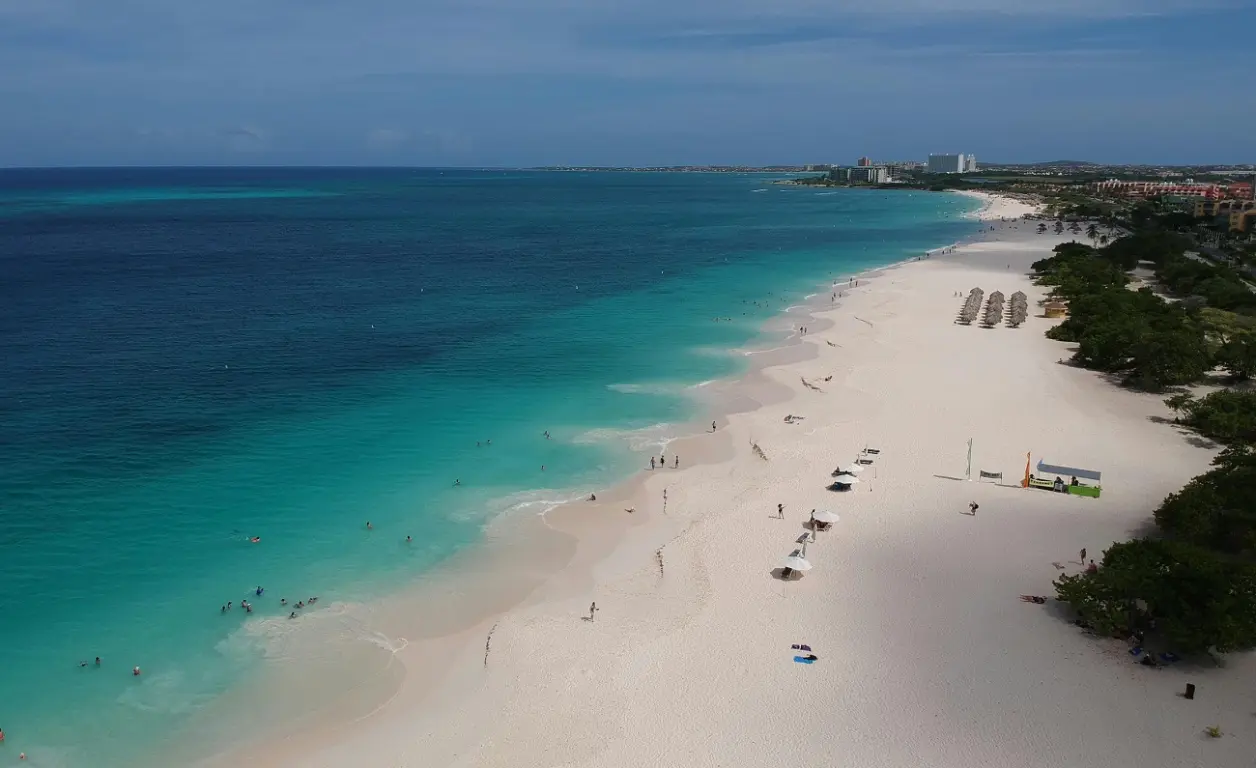 Beleza única de praia da ilha Aruba Beleza única de praia da ilha Aruba