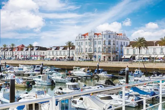 Onde ficar em Vila Real de Santo Antônio: melhor região e hotéis baratos!