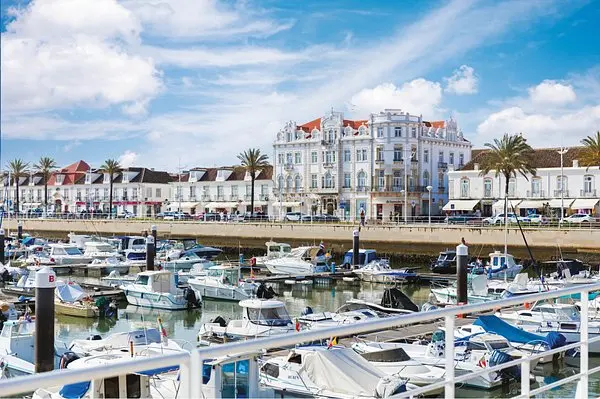 Onde ficar em Vila Real de Santo Antônio: melhor região e hotéis baratos!