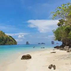Praia de Nopparat Thara em Krabi