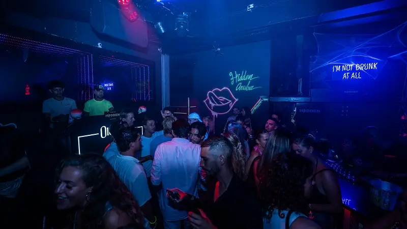Hidden Nightclub em Aruba Hidden Nightclub em Aruba