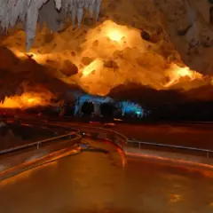 Excursão aos Altos de Chavón e à Cueva de las Maravillas