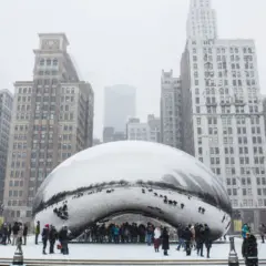Cloud Gate no Millennium Park no inverno em Chicago