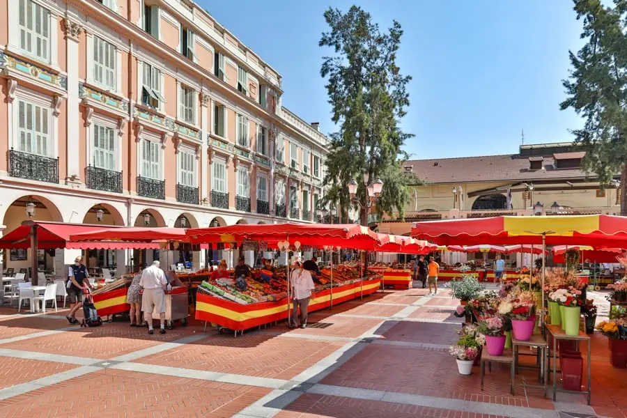 Mercado de Condamine