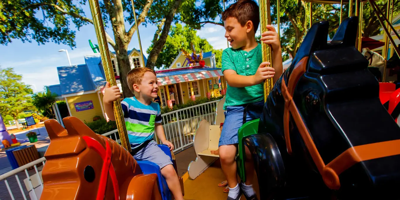 The Grand Carousel no Legoland Florida