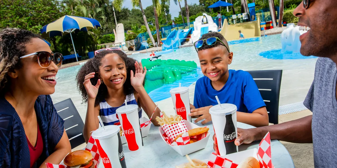 Beach-n-Brick Grill no Legoland Water Park Beach-n-Brick Grill no Legoland Water Park
