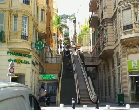 Escadas rolantes públicas