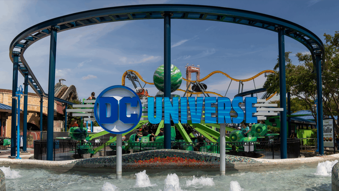 Área da DC no Six Flags Fiesta Texas