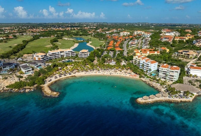Região da praia Blue Bay em Curaçao