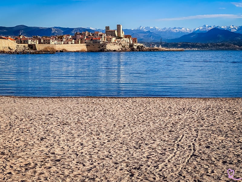 Plage de la Salis em Antibes