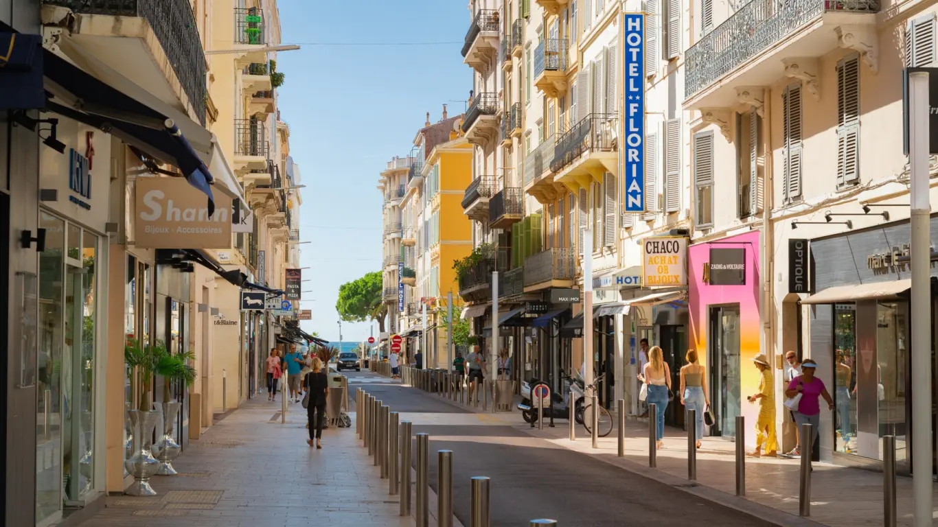 Rue d’Antibes