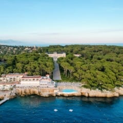 Como se locomover em Antibes: carro, táxi, ônibus?