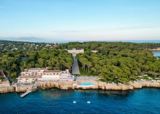 Como se locomover em Antibes: carro, táxi, ônibus?