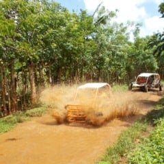 Tour de buggy + Visita à gruta dos Flintstones em Punta Cana
