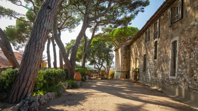 Onde ficar em Cannes: Melhor região e hotéis baratos!