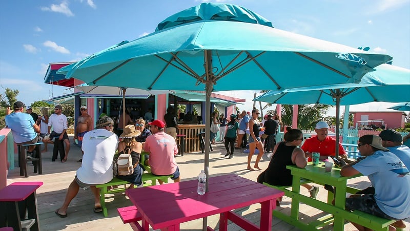 Nippers Beach Bar & Grill em Great Guana Cay Abaco