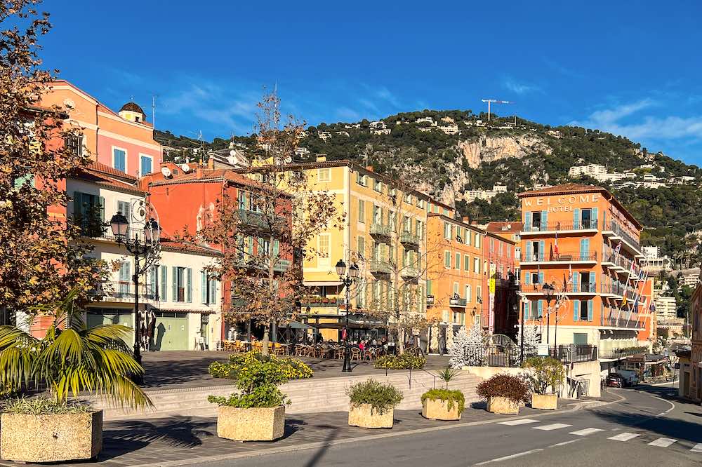 Onde ficar em Villefranche-sur-Mer: melhor região e hotéis baratos!