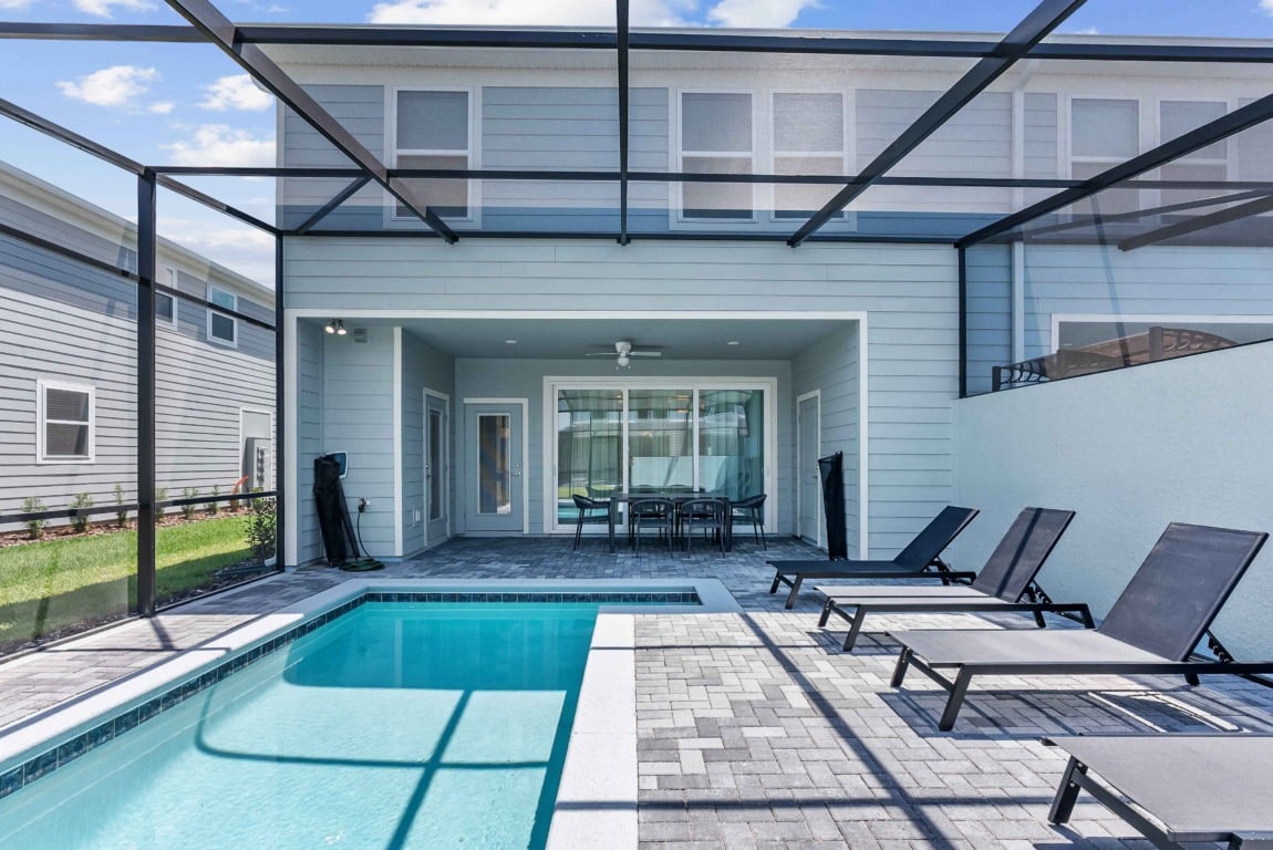 Piscina privada em casa de 5 quartos em Windsor Cay