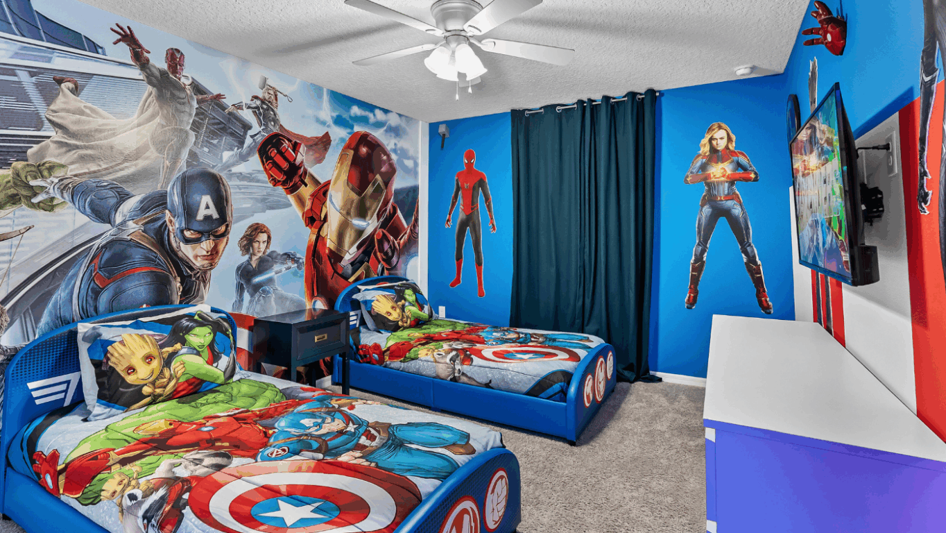 Quarto temático Vingadores no condomínio Solara em Orlando