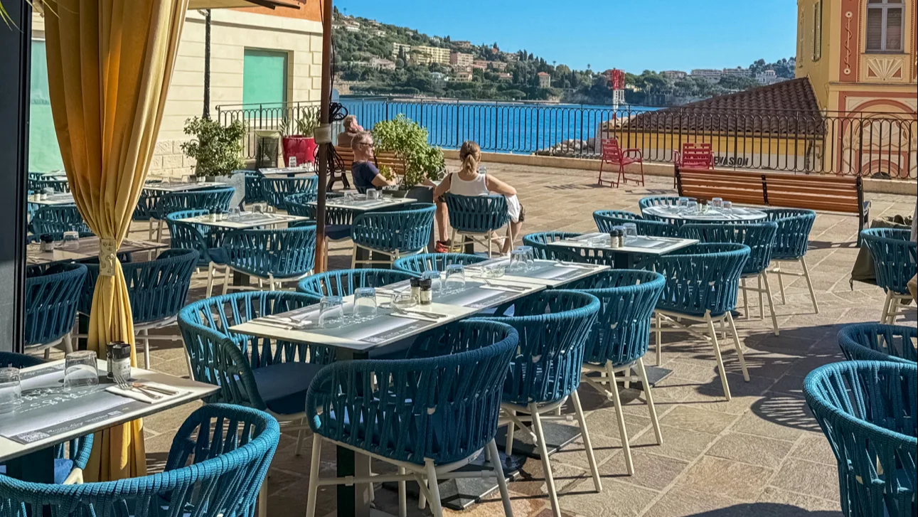 Le Cosmo