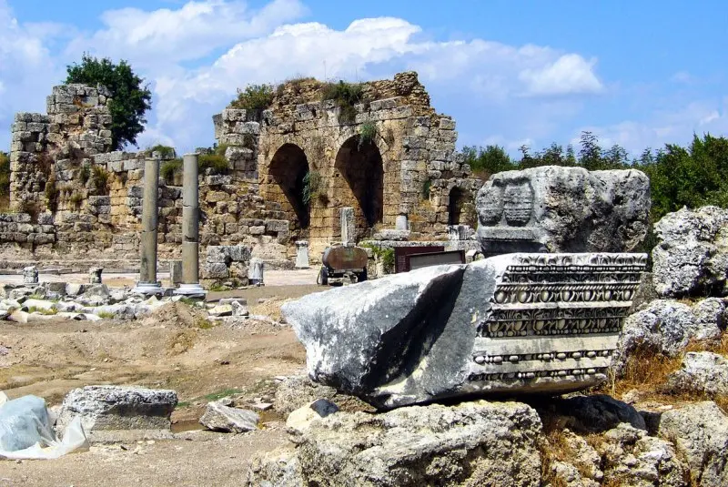 sítio arqueológico de Perge