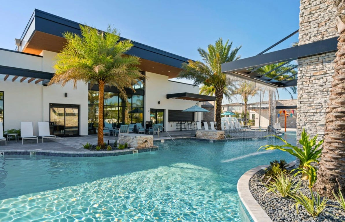 Piscina do Clubhouse no condomínio Paradiso Grande Piscina do Clubhouse no condomínio Paradiso Grande