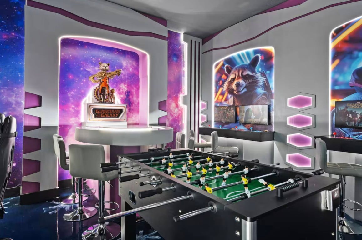 Sala de jogos de casa no condomínio Paradiso Grande