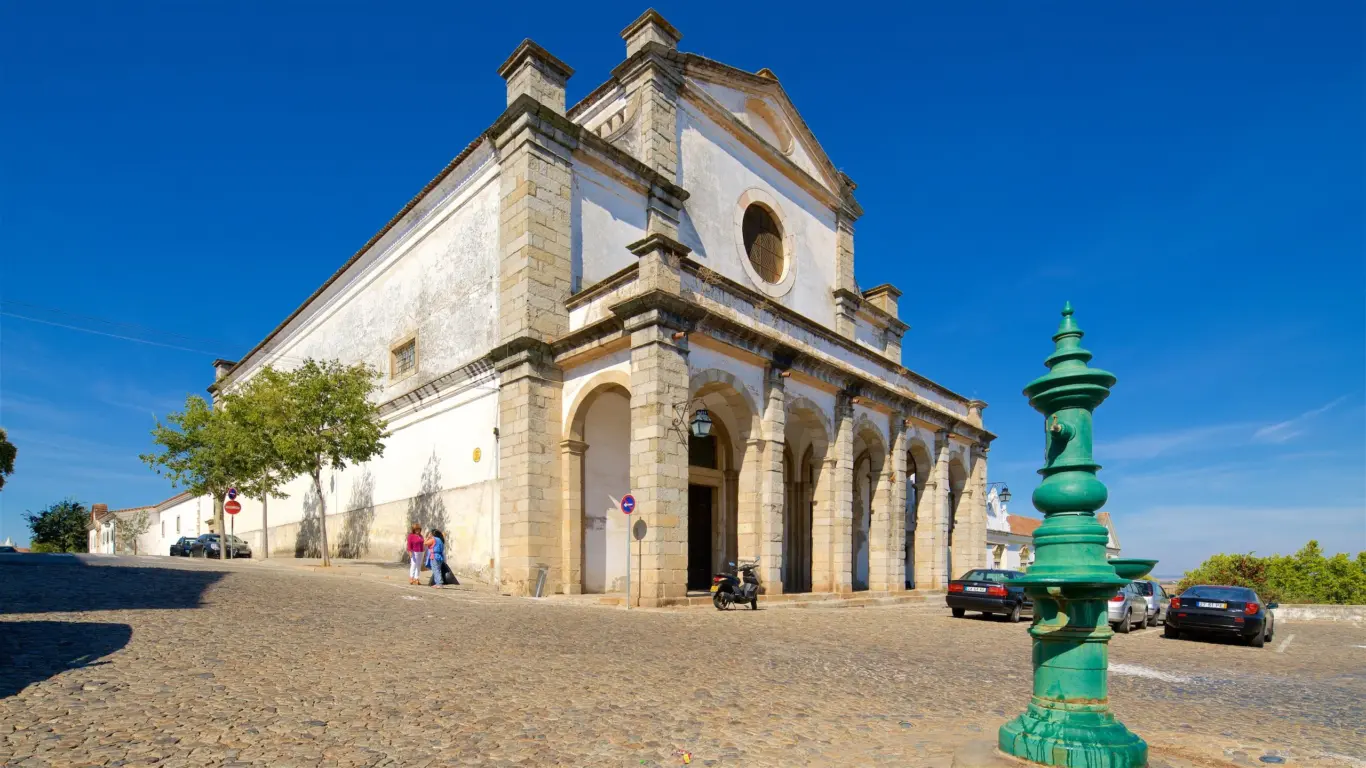 Universidade de Évora em Portugal Universidade de Évora em Portugal