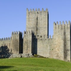 Guimarães: guia da cidade medieval portuguesa