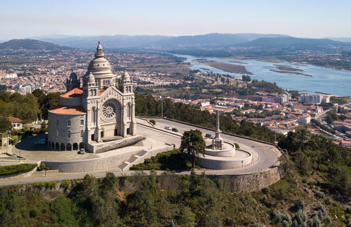 Visão ampla de Viana do Castelo