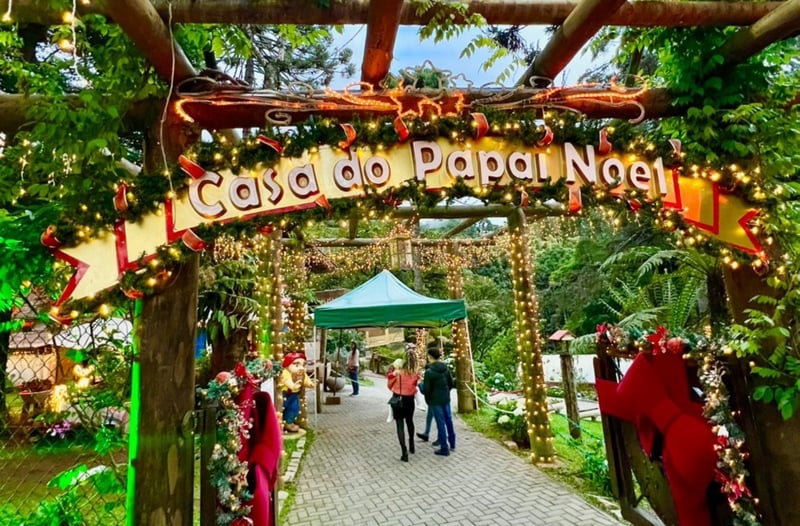 Casa do Papai Noel no Parque Oschin em Monte Verde Casa do Papai Noel no Parque Oschin em Monte Verde