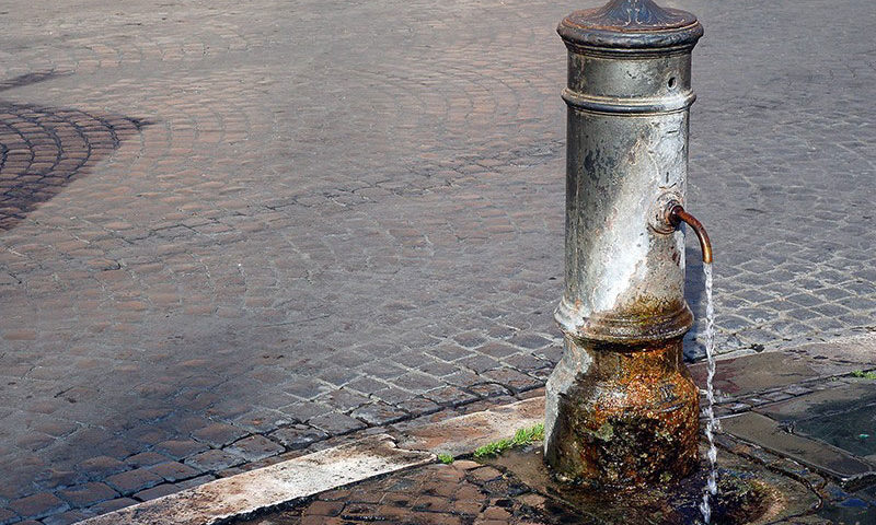 Fontes públicas na Itália Fontes públicas na Itália