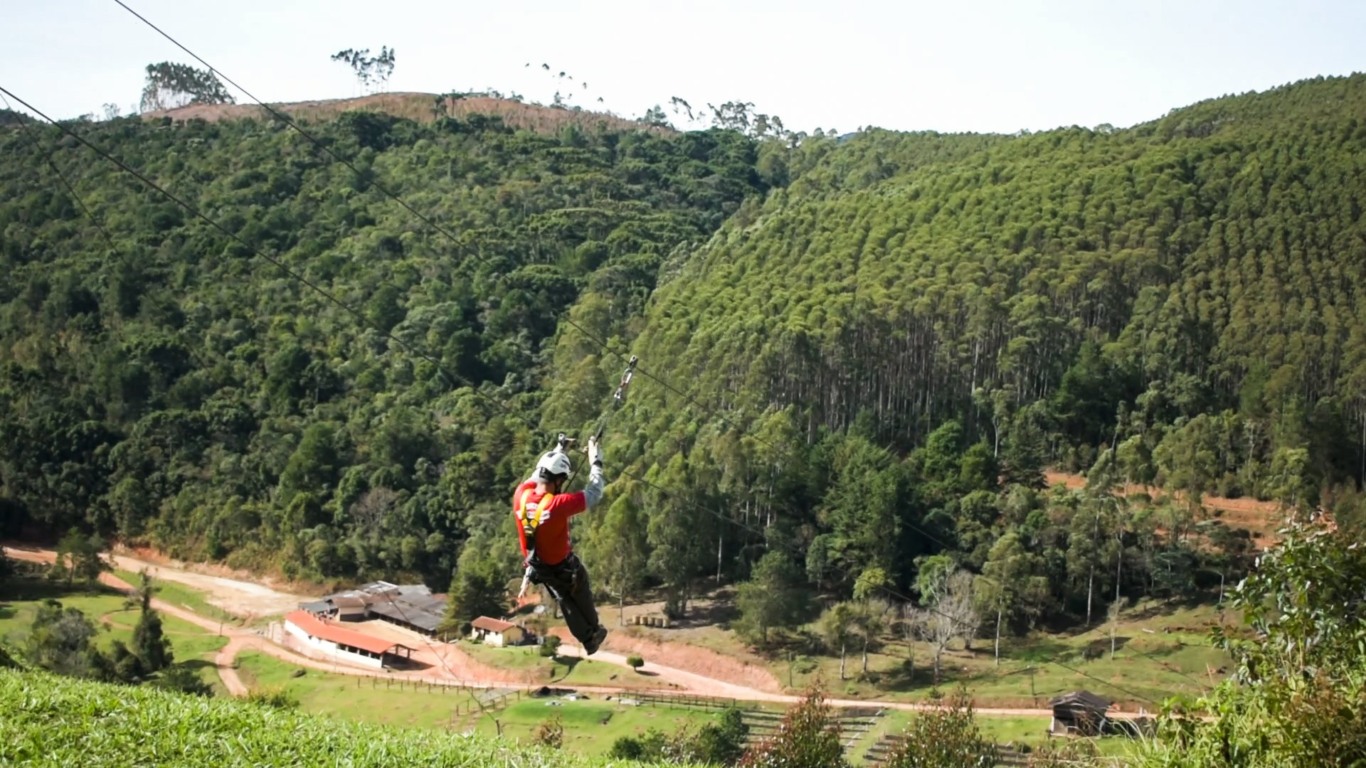 Tirolesa na Fazenda Radical em Monte Verde Tirolesa na Fazenda Radical em Monte Verde