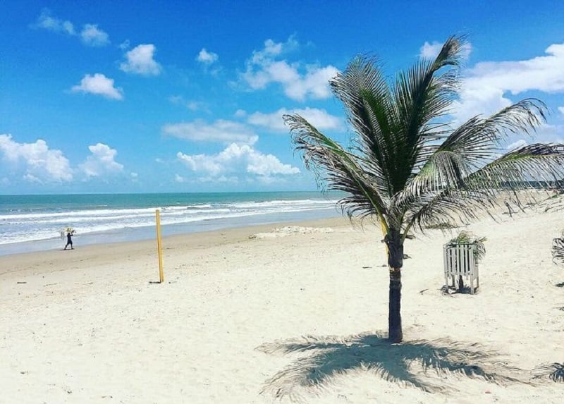 Praia do Calhau em São Luís