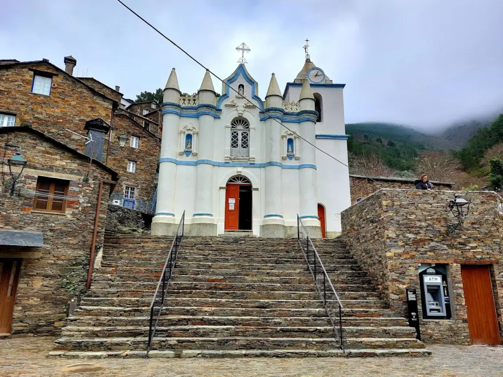 Igreja Matriz de Nossa Senhora da Conceição em Piodão