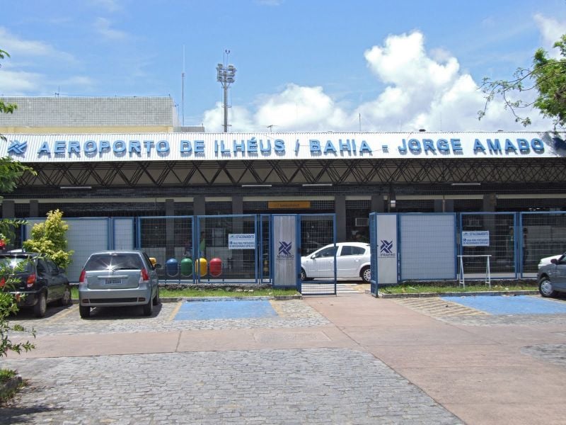 Aeroporto de Ilh&eacute;us
