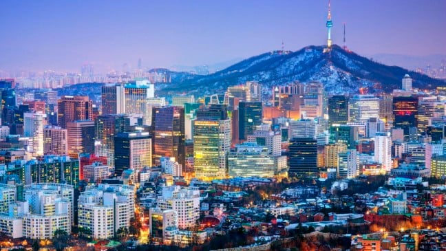Downtown cityscape of Seoul, South Korea